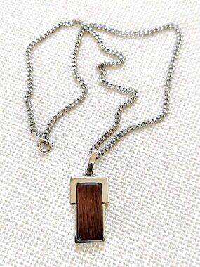 1979 Avon Natural Wood Heavy Silver Pendant Necklace